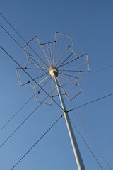 Guyed mast of the GLA antenna