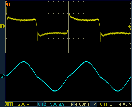 Voltage on the starter (and also the lamp) and lamp current when the lamp is on.