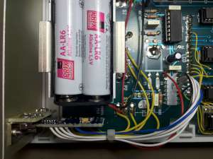 Connection of the new Arduino Nano microcontroller to the main PCB - Collegamenti del nuovo microcontrollore Arduino Nano al circuito stampato principale (click to zoom)