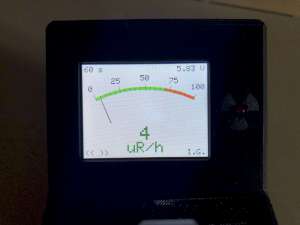 Results are displayed on both an analog gauge and a digital display; green, orange and red colors indicate how strong the dose is. (click to enlarge)