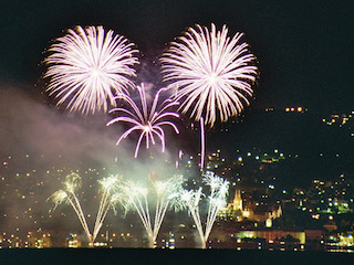 Fireworks of the city of Neuchatel, Aug. 1, 2005.